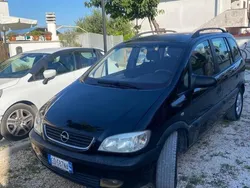 Usata 2002 Opel Zafira Monovolume | 1800 € (Cara)
