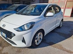 Bianco Usata 2020 Hyundai i10 Prime Due volumi | 11.250 € (Molto cara)