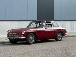 Rosso Usata 1967 MG B GT Coupé | 9950 €