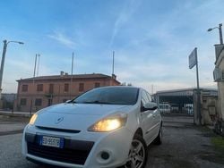 Bianco Usata 2011 Renault Clio II Due volumi | 3500 € (Buon prezzo)