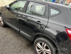 Nero Usata 2013 Nissan Qashqai SUV | 5000 €