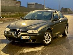 Grigio Usata 2000 Alfa Romeo 156 Tre volumi | 3900 € (Cara)