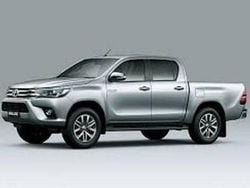 Argento Usata 2017 Toyota HiLux Executive Pick-up | 31.950 € (Cara)