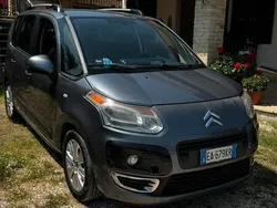 Usata 2010 Citroën C3 Picasso Monovolume | 3200 €