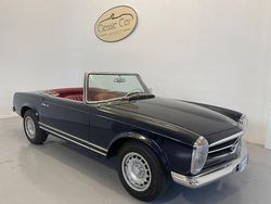 Blu Usata 1967 Mercedes 250 Cabrio | 120.000 €