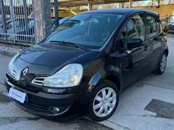 Nero Usata 2011 Renault Modus Monovolume | 2850 € (Buon prezzo)