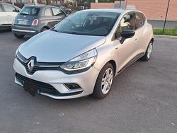 Grigio Usata 2019 Renault Clio IV Due volumi | 10.980 € (Cara)