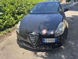 Usata 2012 Alfa Romeo Giulietta Distinctive Due volumi | 2250 € (Super prezzo)