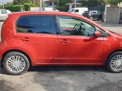 Kings red met Usata 2023 VW up! Move Due volumi | 14.200 € (Buon prezzo)