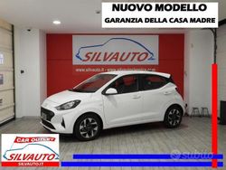 Mangrove green Usata 2024 Hyundai i10 Due volumi | 14.700 € (Buon prezzo)