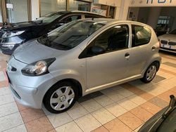 Grigio Usata 2008 Toyota Aygo Due volumi | 3300 € (Ottimo prezzo)