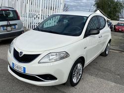 Bianco Usata 2016 Lancia Ypsilon Silver Due volumi | 5500 € (Buon prezzo)
