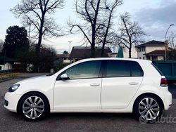 Bianco Usata 2011 VW Golf Highline Tre volumi | 6200 € (Buon prezzo)
