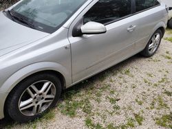 Grigio Usata 2006 Opel Astra GTC | 400 €