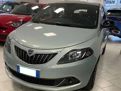 Verde rugiada Usata 2024 Lancia Ypsilon Due volumi | 15.300 € (Cara)