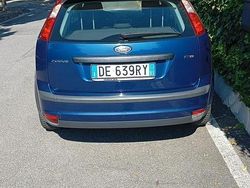 Blu Usata 2007 Ford Focus Tre volumi | 1200 € (Ottimo prezzo)