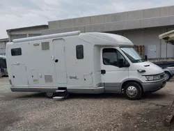 Bianco Usata 2006 Iveco Daily Monovolume | 36.000 €