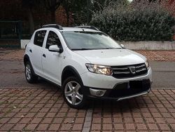 Bianco Usata 2016 Dacia Sandero Prestige Due volumi | 9000 € (Molto cara)