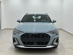 Grigio freccia perla Usata 2024 Audi A3 Business Tre volumi | 36.990 € (Cara)