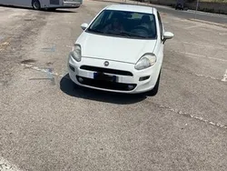 Usata 2015 Fiat Grande Punto Street Due volumi | 5950 € (Buon prezzo)