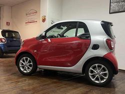 Argento & rosso Usata 2017 Smart ForTwo Coupé Passion Due volumi | 13.500 € (Buon prezzo)
