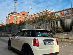 Bianco Usata 2015 Mini ONE Due volumi | 8900 € (Buon prezzo)