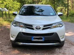 Bianco Usata 2013 Toyota RAV4 Style SUV | 15.000 € (Buon prezzo)