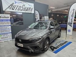 Gray Usata 2021 Fiat Tipo Cross Tre volumi | 11.900 € (Buon prezzo)