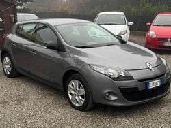 Grigio Usata 2011 Renault Mégane GT Line GT-Line Tre volumi | 4890 € (Buon prezzo)