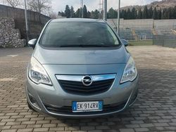 Grigio Usata 2011 Opel Meriva Monovolume | 4000 €