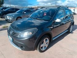 Grigio Usata 2011 Dacia Sandero Stepway Due volumi | 5000 € (Cara)