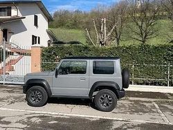 Grigio Usata 2020 Suzuki Jimny SUV | 28.900 € (Buon prezzo)