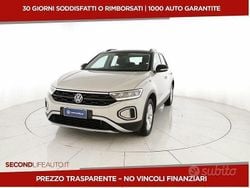 Grigio Usata 2022 VW T-Roc Life SUV | 20.900 € (Buon prezzo)