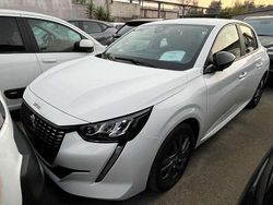 Vari colori Usata 2022 Peugeot 208 Due volumi | 10.900 € (Super prezzo)