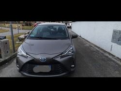 Grigio Usata 2018 Toyota Yaris Hybrid Due volumi | 11.000 € (Buon prezzo)