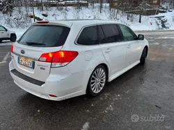 Usata 2011 Subaru Legacy Due volumi | 2500 €