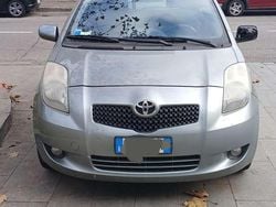Grigio Usata 2007 Toyota Yaris Sol Due volumi | 2200 € (Super prezzo)