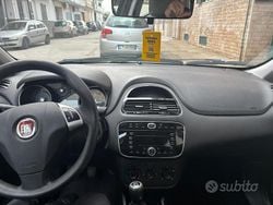 Grigio Usata 2011 Fiat Punto Tre volumi | 3800 €