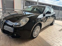 Nero Usata 2011 Alfa Romeo Giulietta Exclusive Due volumi | 8500 € (Buon prezzo)
