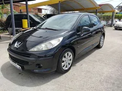 Other Usata 2007 Peugeot 207 Tre volumi | 3199 € (Buon prezzo)
