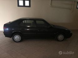 Grigio Usata 1992 Alfa Romeo 33 Tre volumi | 5000 €