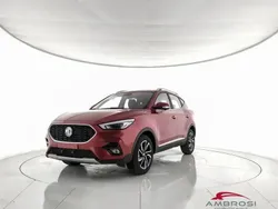 Diamond red Nuova 2025 MG ZS Luxury Tre volumi | 16.900 € (Buon prezzo)