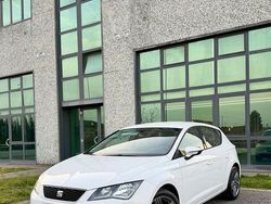 Bianco Usata 2014 Seat Leon Style Tre volumi | 7750 € (Buon prezzo)