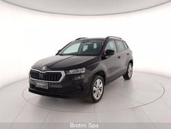 Nero metallizzato Usata 2024 Skoda Karoq Executive SUV | 22.300 € (Buon prezzo)
