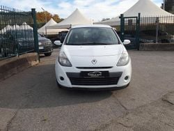 Bianco Usata 2012 Renault Clio IV Tre volumi | 3900 € (Ottimo prezzo)