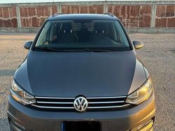 Usata 2015 VW Touran Executive Monovolume | 12.000 € (Molto cara)