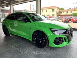 Verde pastello Usata 2022 Audi RS3 Design Tre volumi | 59.500 € (Molto cara)