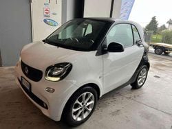 Bianco Usata 2016 Smart ForTwo Coupé Due volumi | 11.400 € (Buon prezzo)