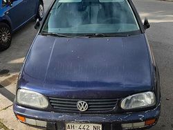 Blu Usata 1996 VW Golf III Station wagon | 600 €
