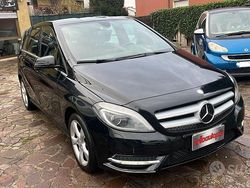 Nero Usata 2013 Mercedes B180 Premium Monovolume | 7999 € (Buon prezzo)
